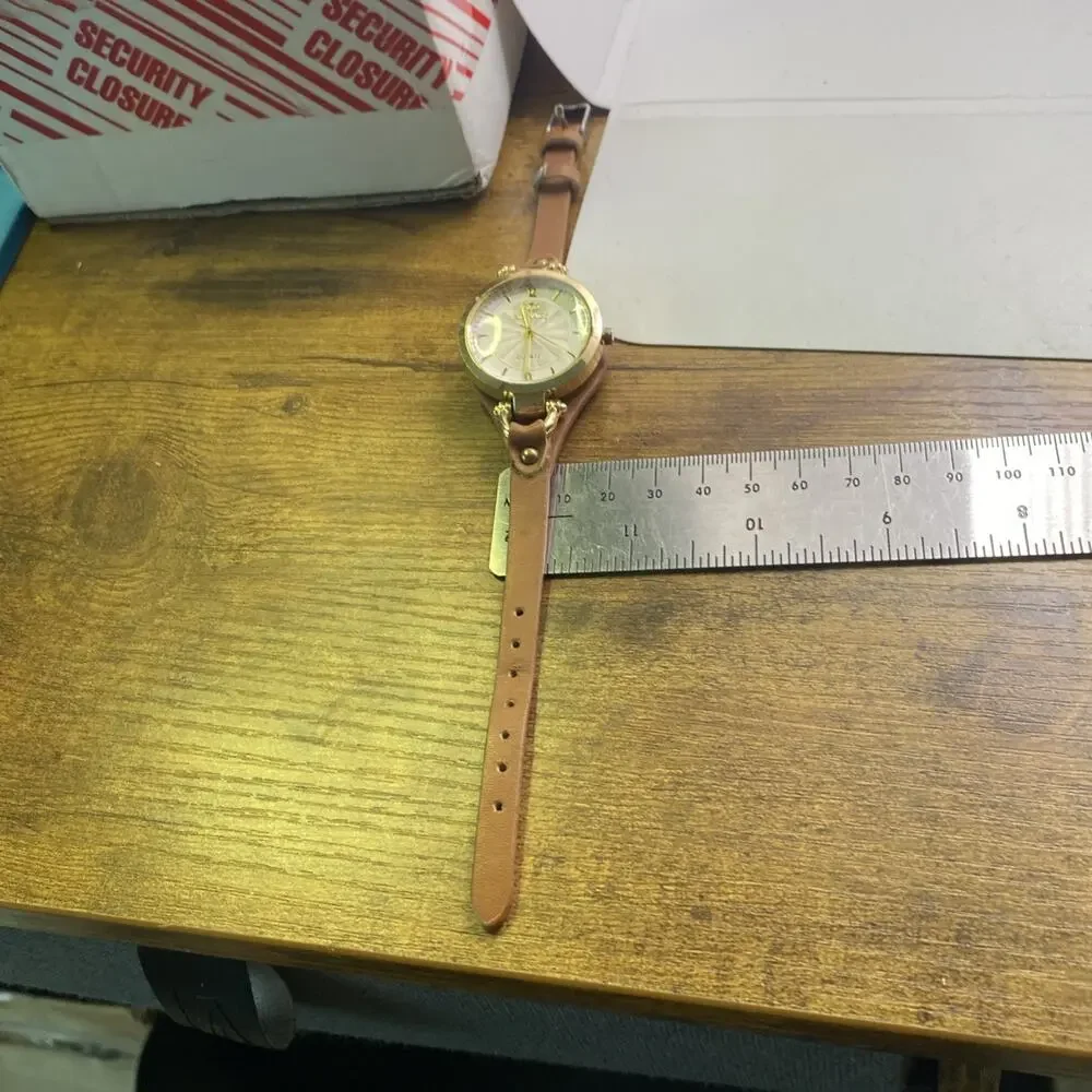 Womens Gold Tone Brown Leather Watch New Battery